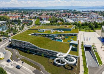 Sportbad Friedrichshafen: A subtle total work of art